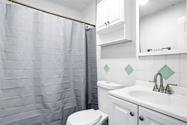 2900 Broadview Drive, Sansom Park, TX 76114