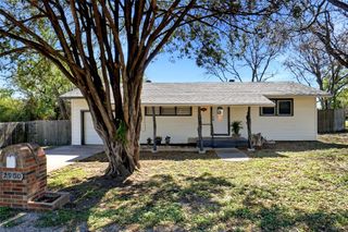 2900 Broadview Drive, Sansom Park, TX 76114