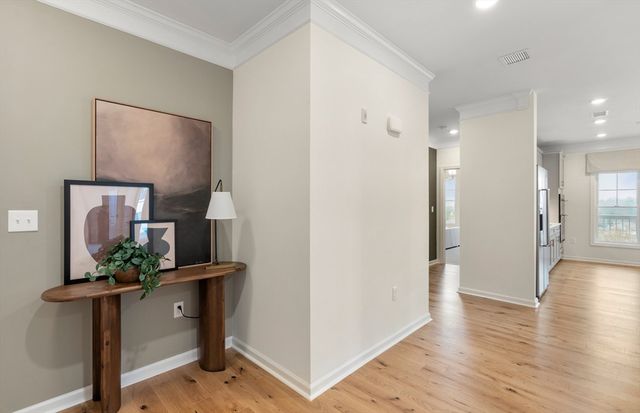 2 Stratton Drive 104, Woburn, MA 01801