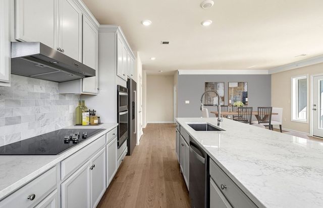 2 Stratton Drive 104, Woburn, MA 01801