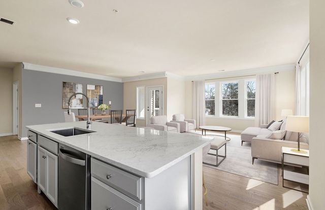 2 Stratton Drive 104, Woburn, MA 01801