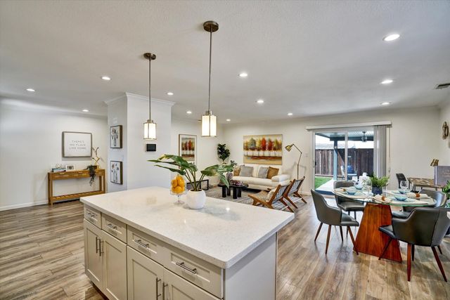 13921 Tahiti Rd, San Leandro, CA 94577