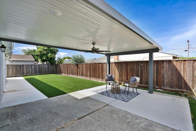 13921 Tahiti Rd, San Leandro, CA 94577