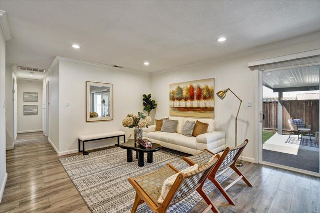 13921 Tahiti Rd, San Leandro, CA 94577