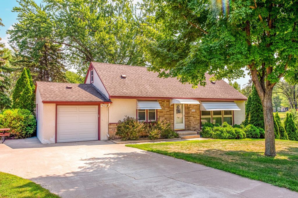 9380 Revere Lane N, Maple Grove, MN 55369