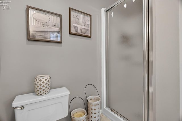 1193 Wildwood Drive, Vermilion, OH 44089
