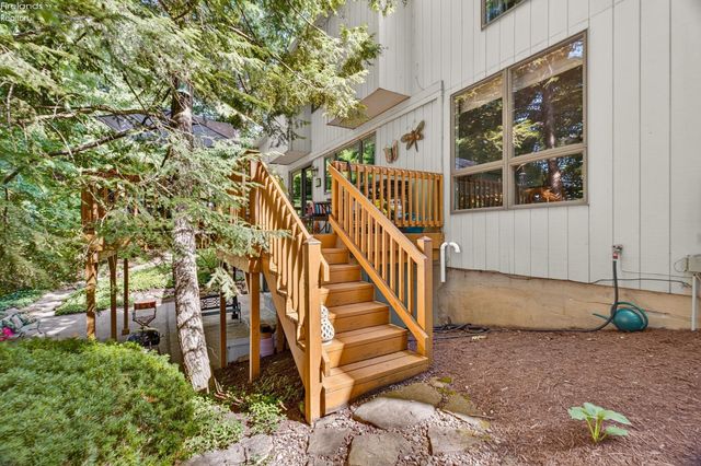 1193 Wildwood Drive, Vermilion, OH 44089