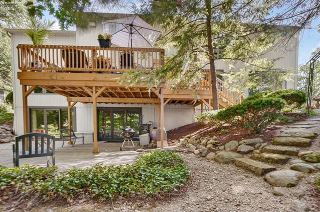 1193 Wildwood Drive, Vermilion, OH 44089