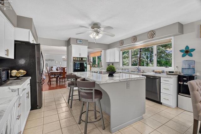 1193 Wildwood Drive, Vermilion, OH 44089