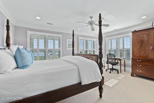 104 Gallants Lane, Beaufort, NC 28516