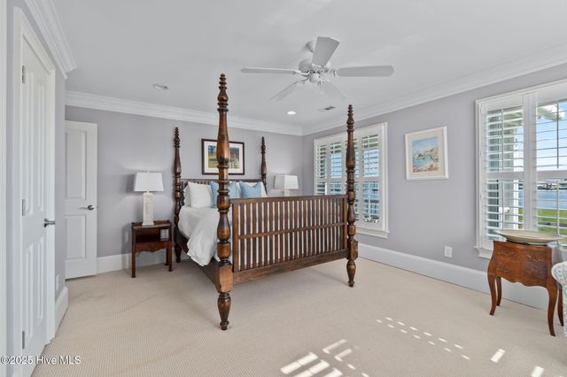 104 Gallants Lane, Beaufort, NC 28516