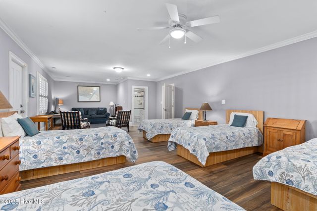 104 Gallants Lane, Beaufort, NC 28516