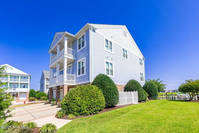 104 Gallants Lane, Beaufort, NC 28516