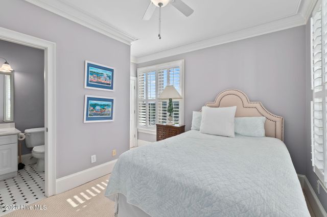 104 Gallants Lane, Beaufort, NC 28516