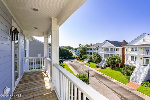 104 Gallants Lane, Beaufort, NC 28516