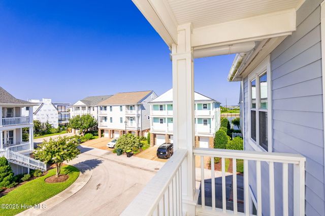 104 Gallants Lane, Beaufort, NC 28516