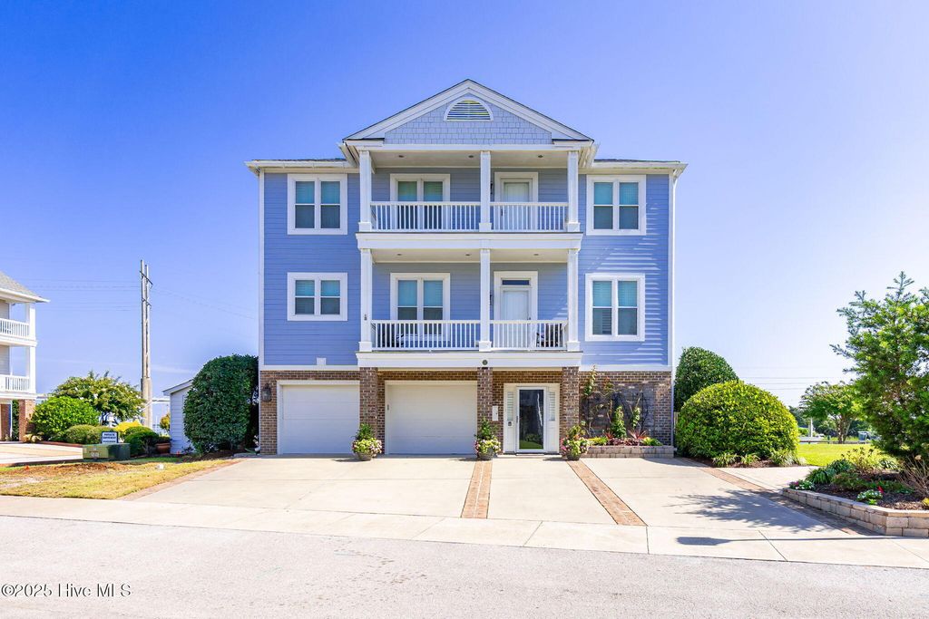 104 Gallants Lane, Beaufort, NC 28516