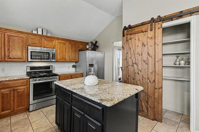 2513 Broadwell Oaks Drive, Norman, OK 73071