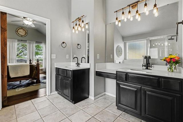 2513 Broadwell Oaks Drive, Norman, OK 73071