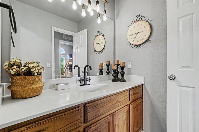 2513 Broadwell Oaks Drive, Norman, OK 73071