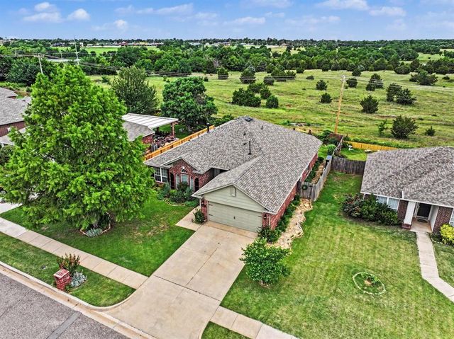 2513 Broadwell Oaks Drive, Norman, OK 73071