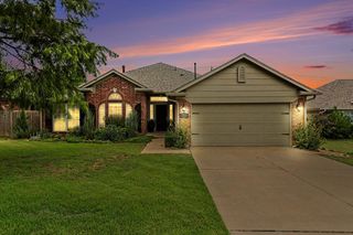 2513 Broadwell Oaks Drive, Norman, OK 73071