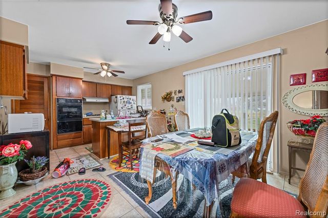 30955 Iroquois Drive, Warren, MI 48088