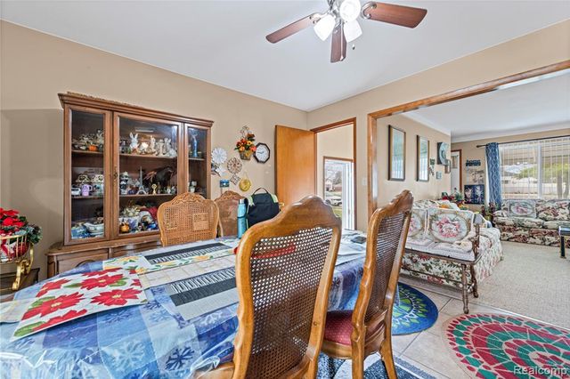 30955 Iroquois Drive, Warren, MI 48088