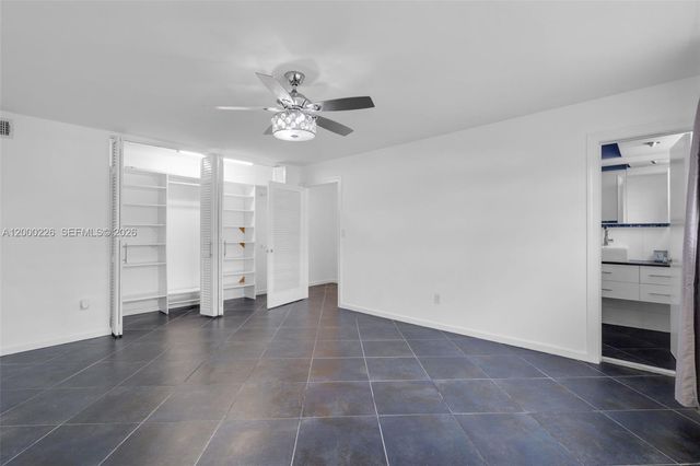 11960 NE 19th Dr 15, North Miami, FL 33181