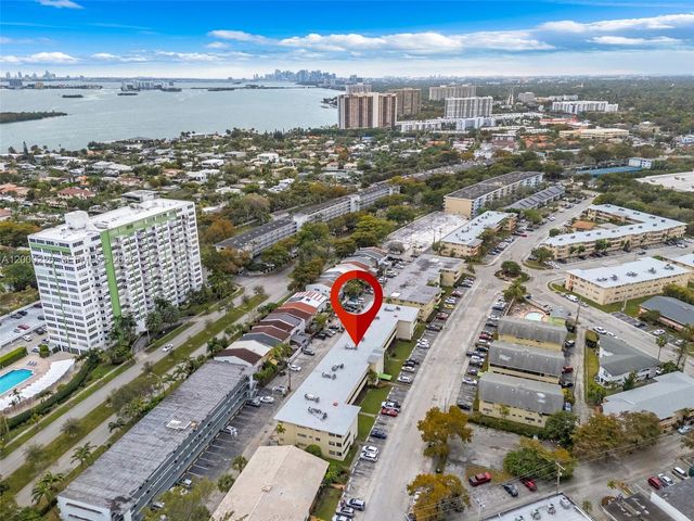 11960 NE 19th Dr 15, North Miami, FL 33181