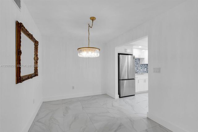 11960 NE 19th Dr 15, North Miami, FL 33181