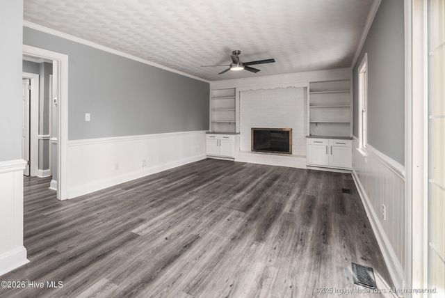 1905 Fairview Way, Greenville, NC 27858