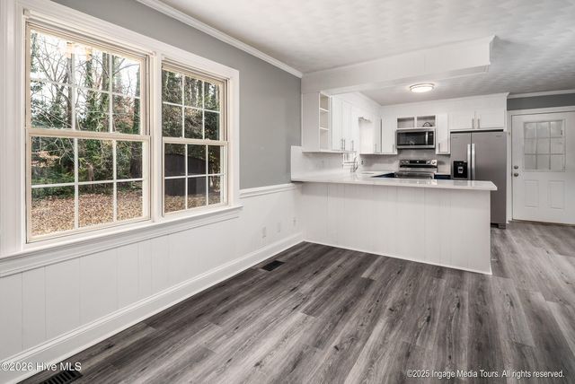 1905 Fairview Way, Greenville, NC 27858