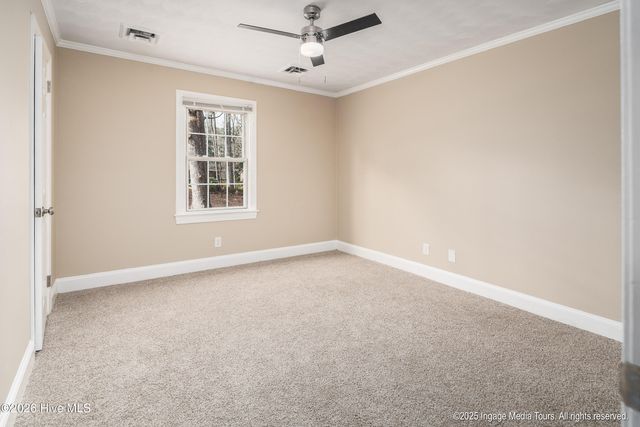 1905 Fairview Way, Greenville, NC 27858