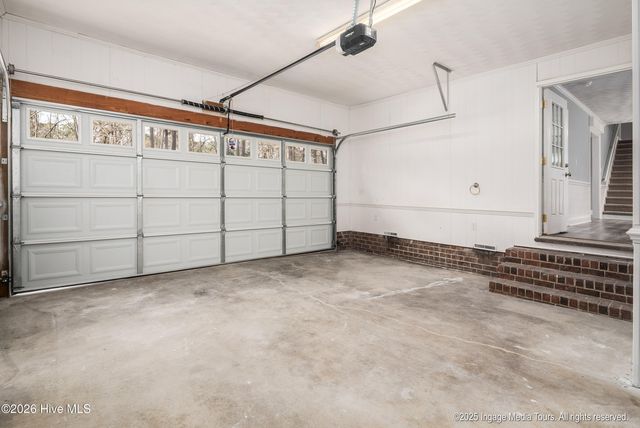 1905 Fairview Way, Greenville, NC 27858