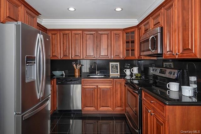 21 Sylvan Lane 21, Port Jefferson Station, NY 11776
