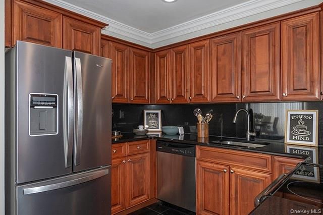 21 Sylvan Lane 21, Port Jefferson Station, NY 11776