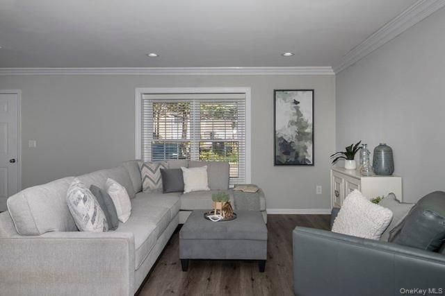 21 Sylvan Lane 21, Port Jefferson Station, NY 11776