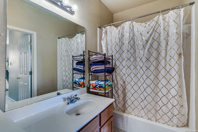 8507 DRIFTWOOD HL, San Antonio, TX 78255