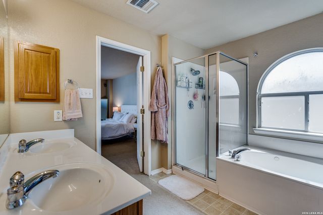 8507 DRIFTWOOD HL, San Antonio, TX 78255