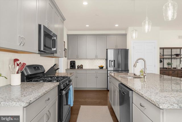 312 RIDGEWOOD DR, Royersford, PA 19468