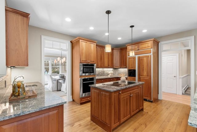 22 Fairbanks Rd, Lexington, MA 02421