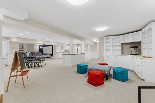 22 Fairbanks Rd, Lexington, MA 02421