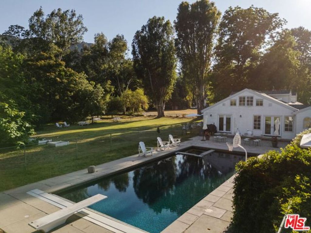 1520 Bonnell Drive, Topanga (los Angeles), CA 90290