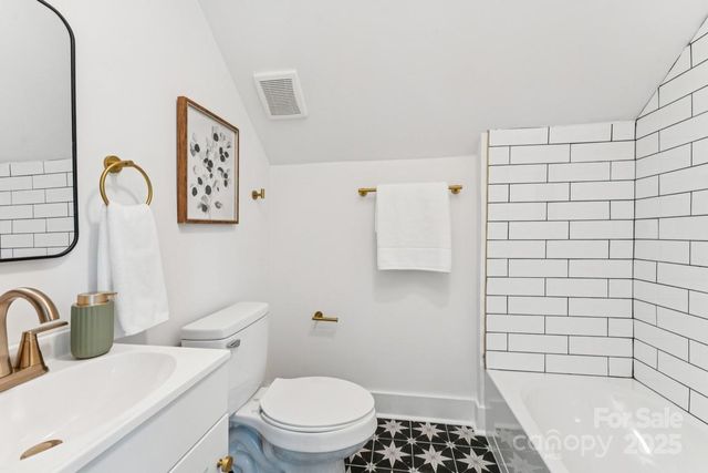 105 S Ransom Street, Gastonia, NC 28052