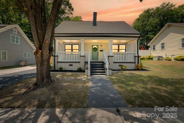 105 S Ransom Street, Gastonia, NC 28052