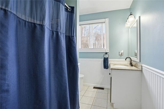 76 Myra Street, Providence, RI 02909