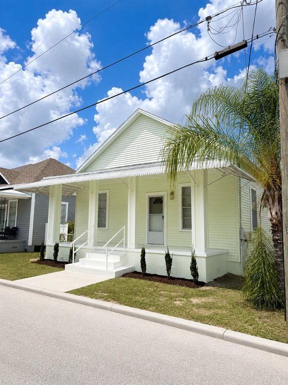 Image 1 of property listing at 2908 BANZA STREET, Tampa, FL 33605