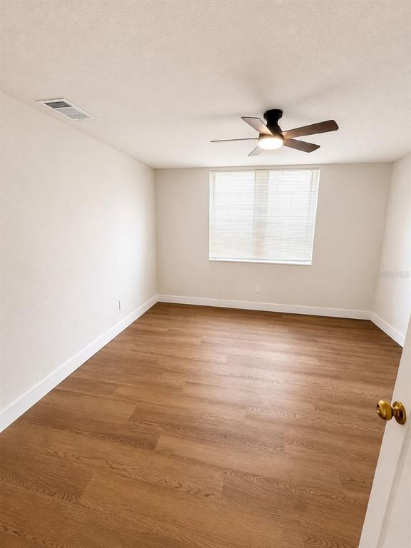 Image 20 of property listing at 2908 BANZA STREET, Tampa, FL 33605