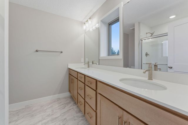 7427 Water Street, Shakopee, MN 55379